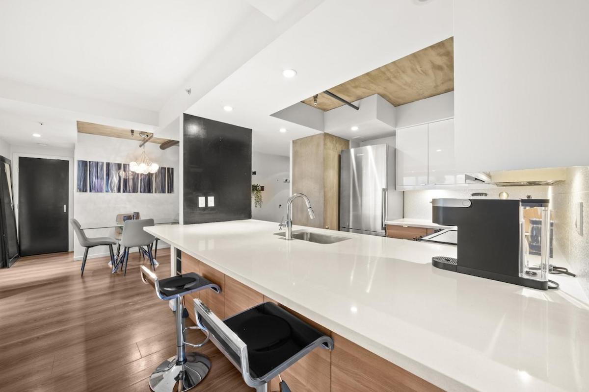 Beautiful 2 Bed Home Dt With Free Parking Βανκούβερ Εξωτερικό φωτογραφία