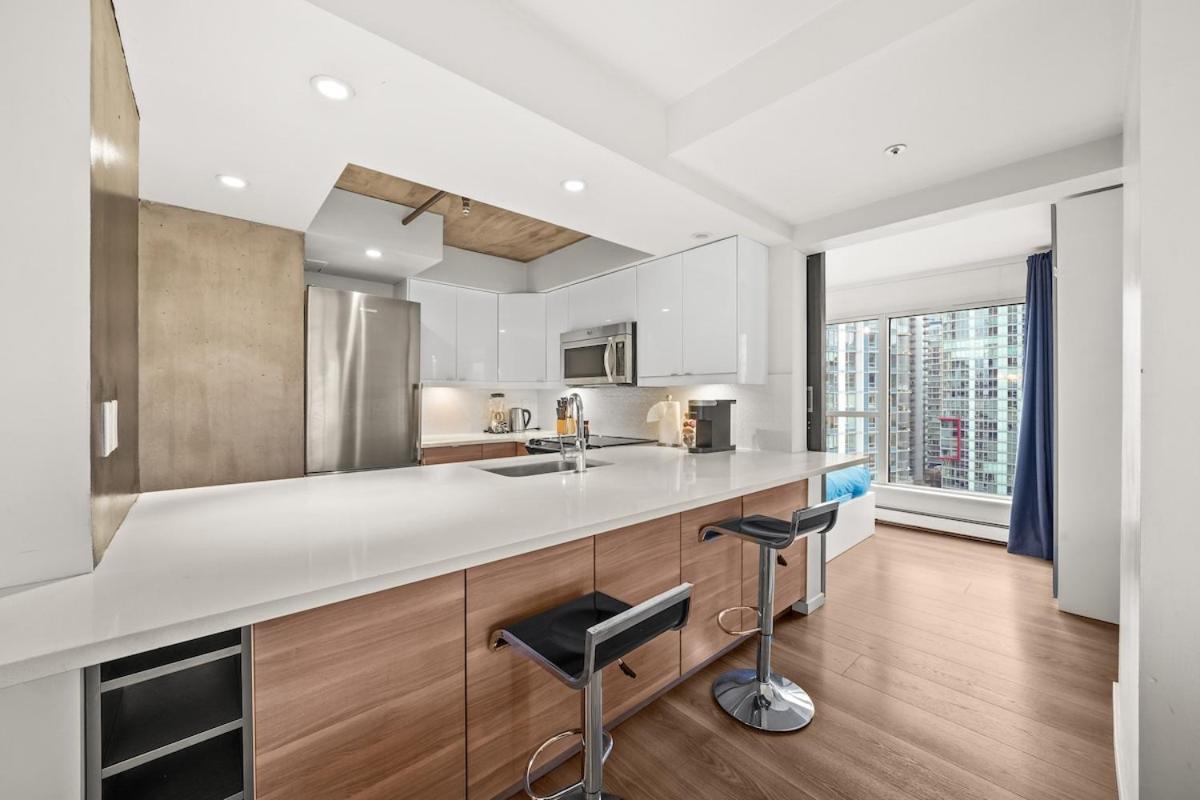 Beautiful 2 Bed Home Dt With Free Parking Βανκούβερ Εξωτερικό φωτογραφία