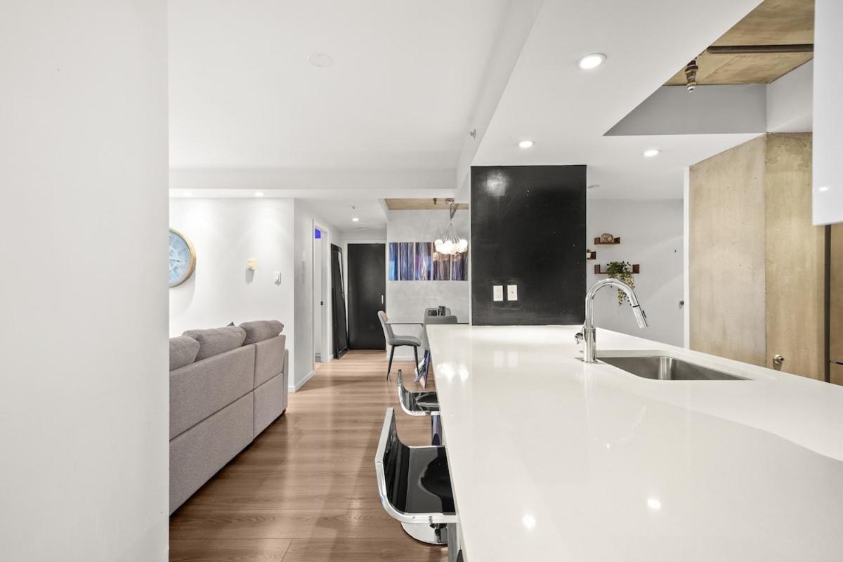 Beautiful 2 Bed Home Dt With Free Parking Βανκούβερ Εξωτερικό φωτογραφία