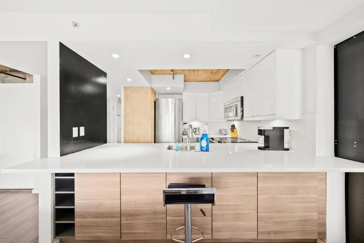Beautiful 2 Bed Home Dt With Free Parking Βανκούβερ Εξωτερικό φωτογραφία