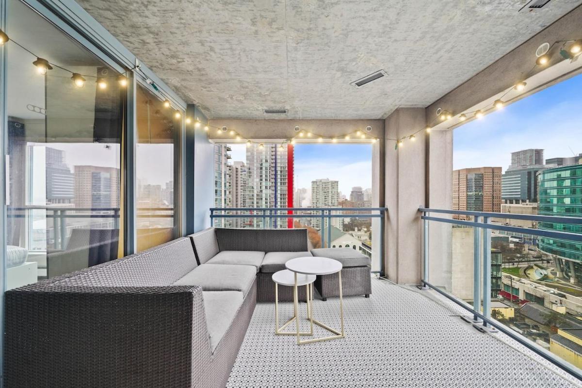 Beautiful 2 Bed Home Dt With Free Parking Βανκούβερ Εξωτερικό φωτογραφία