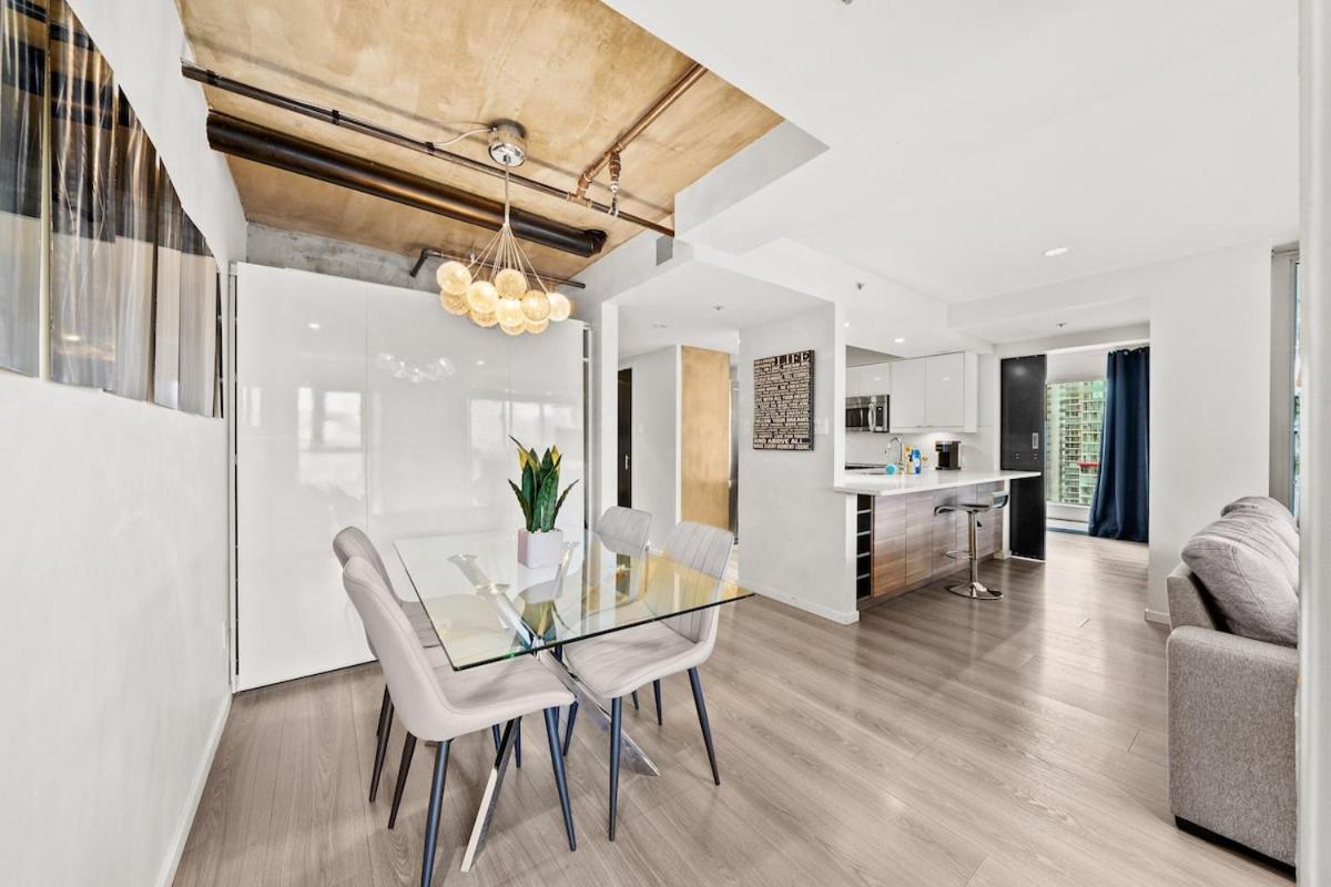 Beautiful 2 Bed Home Dt With Free Parking Βανκούβερ Εξωτερικό φωτογραφία