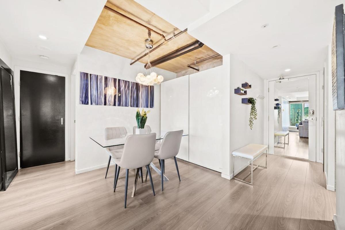 Beautiful 2 Bed Home Dt With Free Parking Βανκούβερ Εξωτερικό φωτογραφία